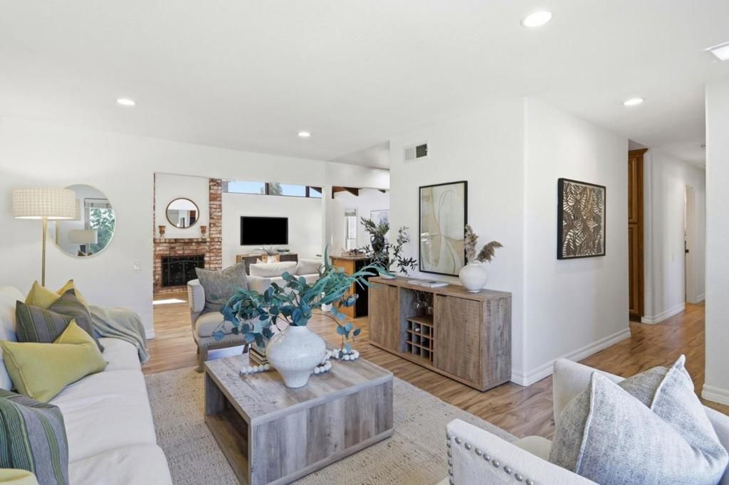Image 6 of property listing at 4871 Rue Bordeaux, San Jose, CA 95136