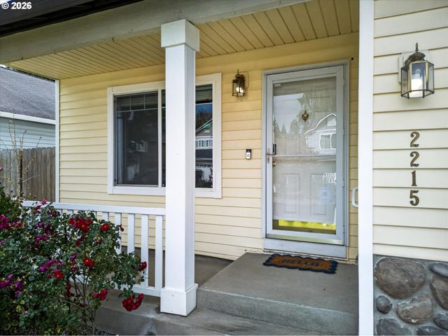 2215 Ne 107TH St, Vancouver, WA 98686