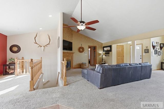 6002 E Sunnyside Road, Idaho Falls, ID 83406