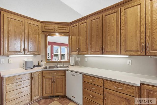 6002 E Sunnyside Road, Idaho Falls, ID 83406