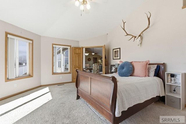 6002 E Sunnyside Road, Idaho Falls, ID 83406