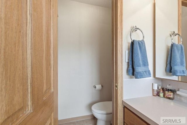 6002 E Sunnyside Road, Idaho Falls, ID 83406