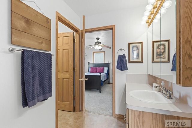 6002 E Sunnyside Road, Idaho Falls, ID 83406