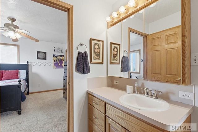 6002 E Sunnyside Road, Idaho Falls, ID 83406