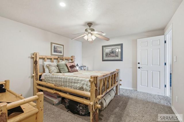 6002 E Sunnyside Road, Idaho Falls, ID 83406