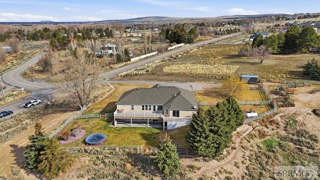 6002 E Sunnyside Road, Idaho Falls, ID 83406