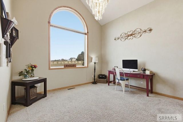 6002 E Sunnyside Road, Idaho Falls, ID 83406