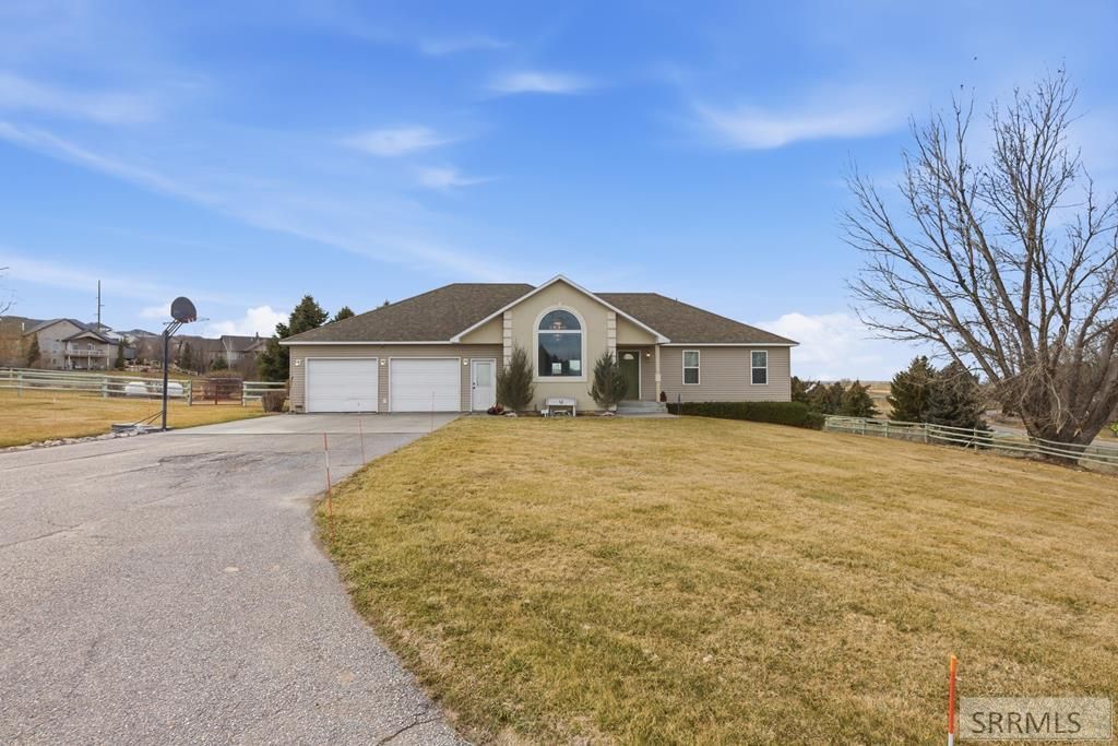 6002 E Sunnyside Road, Idaho Falls, ID 83406