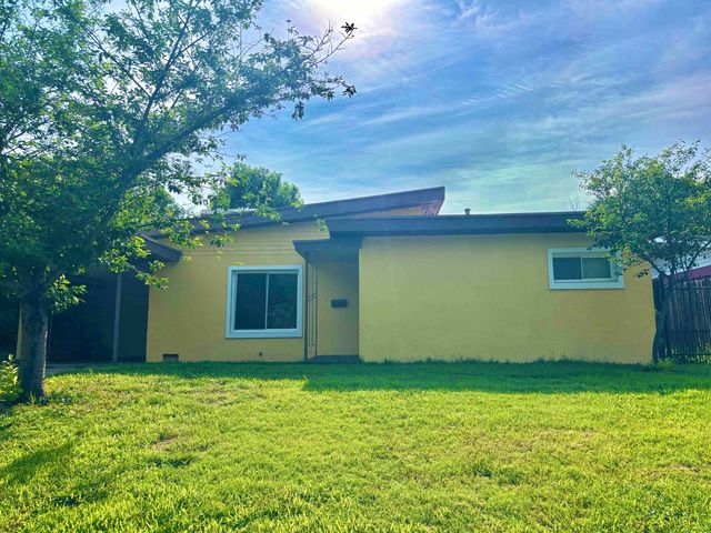 1772 S Clifton, Wichita, KS 67218