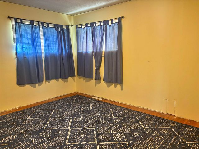 1772 S Clifton, Wichita, KS 67218