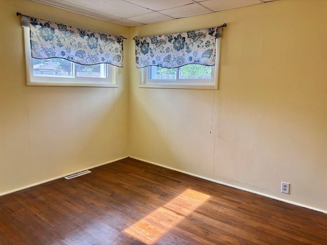 1772 S Clifton, Wichita, KS 67218