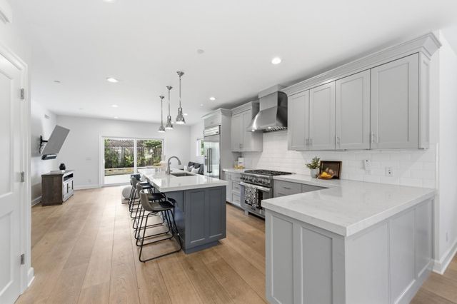 144 Edgehill Drive, San Carlos, CA 94070