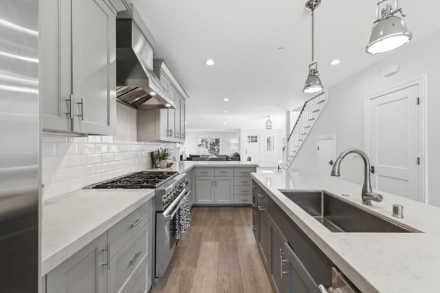 144 Edgehill Drive, San Carlos, CA 94070