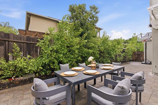 144 Edgehill Drive, San Carlos, CA 94070