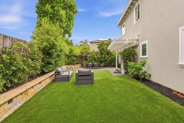 144 Edgehill Drive, San Carlos, CA 94070