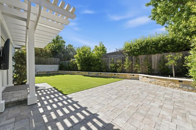 144 Edgehill Drive, San Carlos, CA 94070