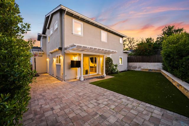 144 Edgehill Drive, San Carlos, CA 94070