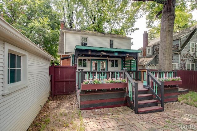 2430 Maxey Street, Alton, IL 62002