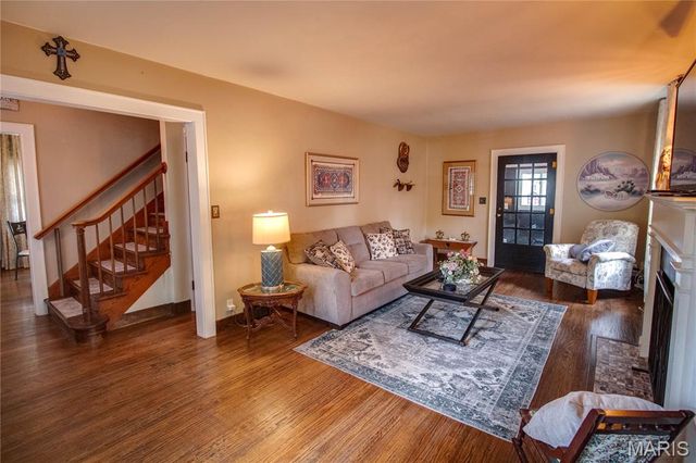 2430 Maxey Street, Alton, IL 62002