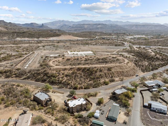 32776 S MAGGIE MINE Road, Black Canyon City, AZ 85324