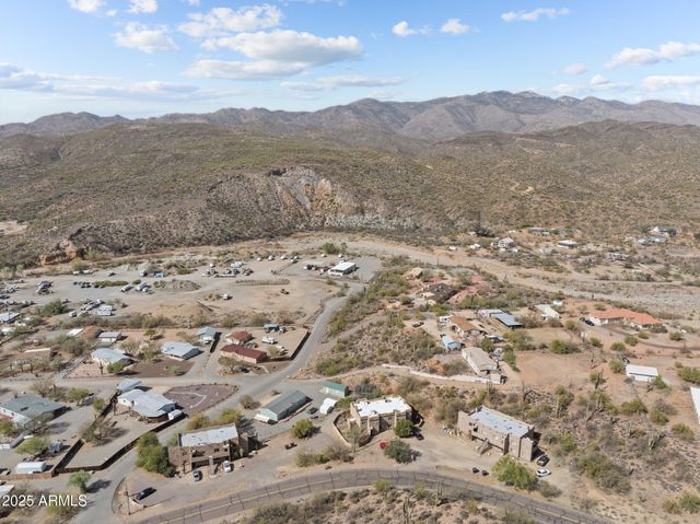 32776 S MAGGIE MINE Road, Black Canyon City, AZ 85324