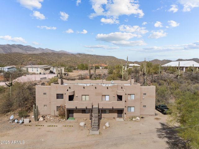 32776 S MAGGIE MINE Road, Black Canyon City, AZ 85324
