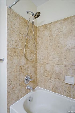 29742 Fox Run Circle, Warren, MI 48092