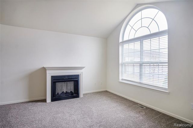 29742 Fox Run Circle, Warren, MI 48092