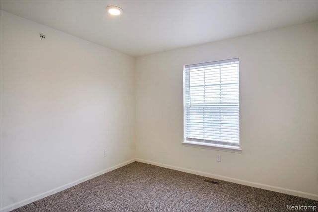 29742 Fox Run Circle, Warren, MI 48092