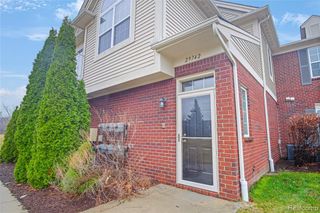 29742 Fox Run Circle, Warren, MI 48092