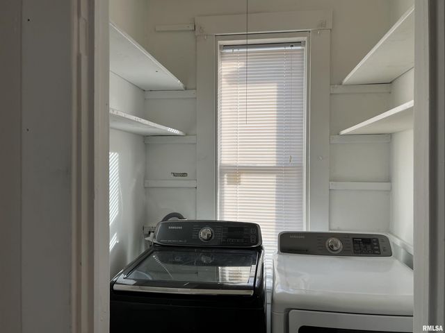 500 N DIAMOND Avenue, Jacksonville, IL 62650