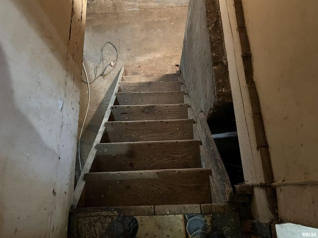 500 N DIAMOND Avenue, Jacksonville, IL 62650