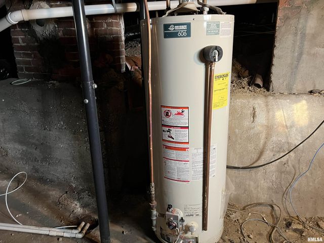 500 N DIAMOND Avenue, Jacksonville, IL 62650