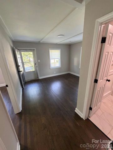 1900 Welch Place 1, Charlotte, NC 28216