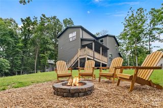 3 Kilham Lane, Bella Vista, AR 72714