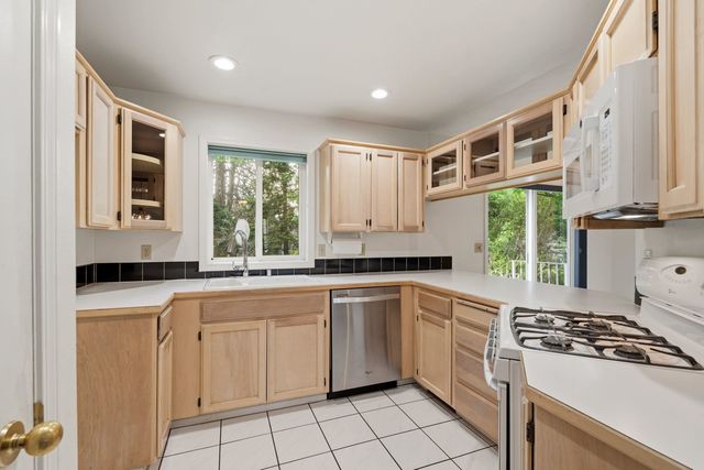 8126 N COLTON St, Spokane, WA 99208