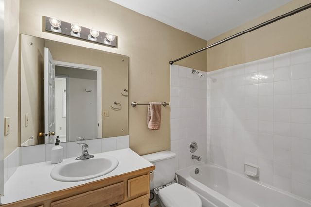 8126 N COLTON St, Spokane, WA 99208