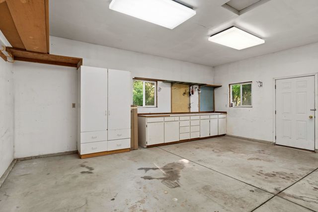 8126 N COLTON St, Spokane, WA 99208