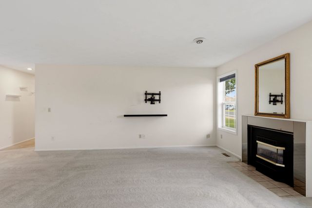 8126 N COLTON St, Spokane, WA 99208