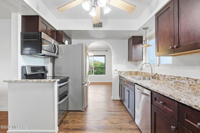 6482 Sun Circle E, Tucson, AZ 85750