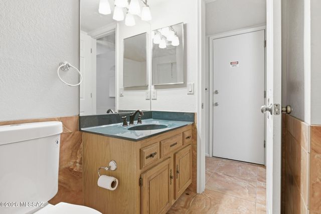 6482 Sun Circle E, Tucson, AZ 85750