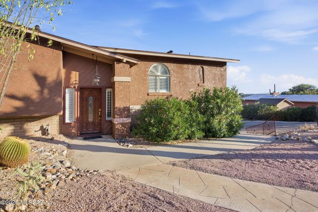 6482 Sun Circle E, Tucson, AZ 85750