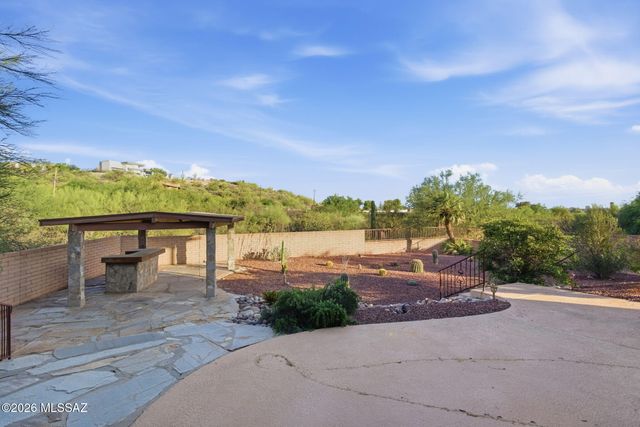 6482 Sun Circle E, Tucson, AZ 85750