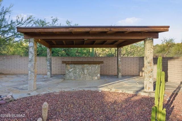 6482 Sun Circle E, Tucson, AZ 85750