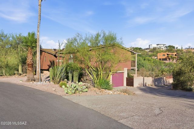 6482 Sun Circle E, Tucson, AZ 85750
