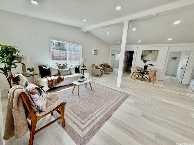 94-330 Kipou Street, Waipahu, HI 96797