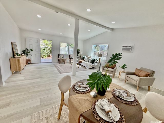 94-330 Kipou Street, Waipahu, HI 96797