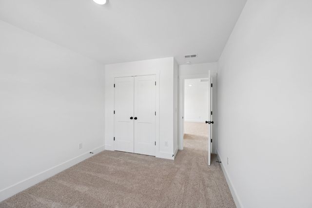 3202 Gravity Drive, Columbia, TN 38401