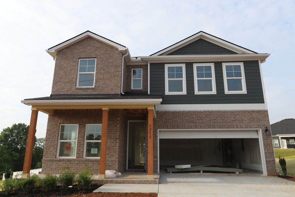 3202 Gravity Drive, Columbia, TN 38401