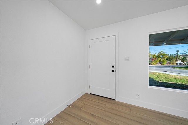 8326 Greenpoint, Riverside, CA 92503